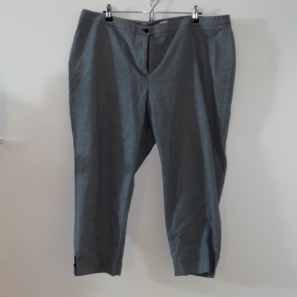 Business Casual Capris☕️